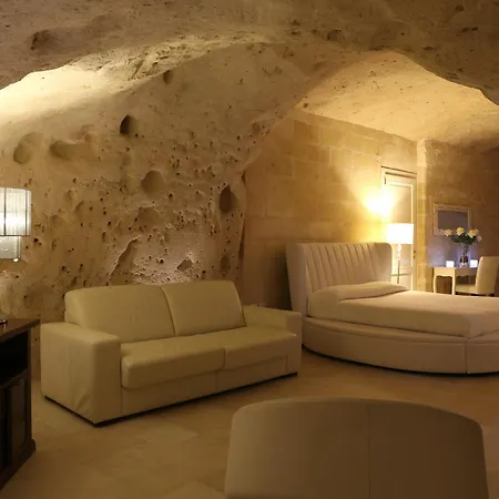 Otel Caveoso