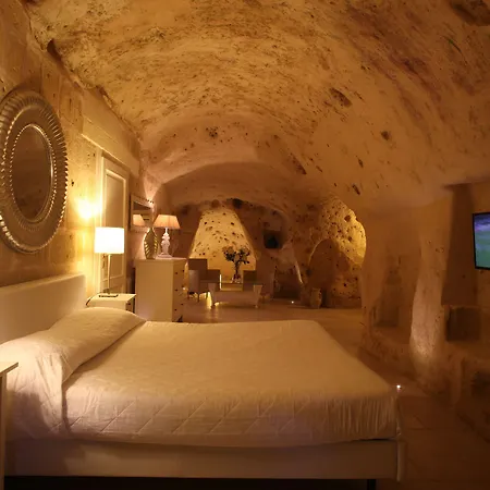 فندق Caveoso