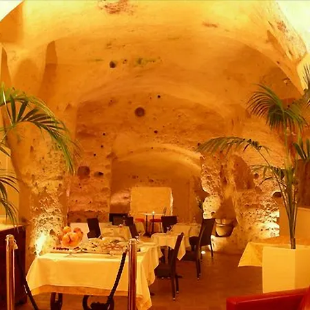 Caveoso ماتيرا