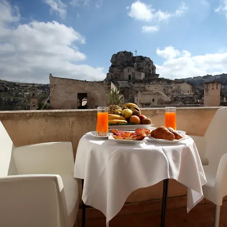 Caveoso 3* Matera