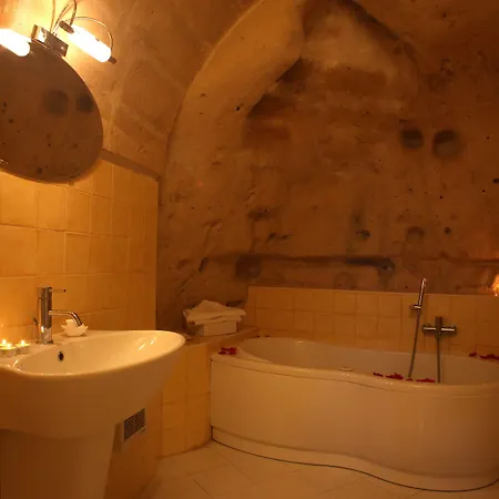 Otel Caveoso 3*