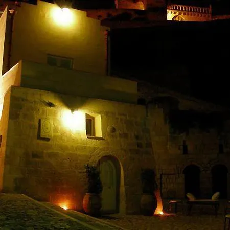 Otel Caveoso