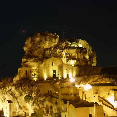 Otel Caveoso