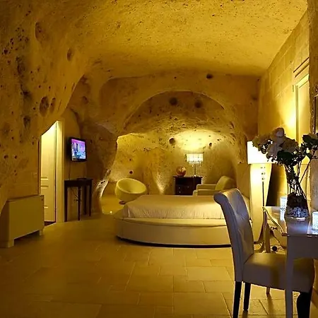 Caveoso Matera