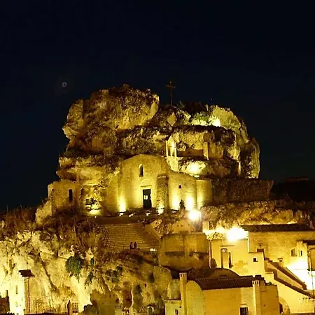 Caveoso 3* Matera