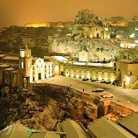 Caveoso 3* Matera